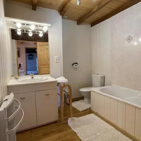 Maison Rustique Avec Cheminee, Jardin Et Animaux Admis A - Fr-1-489-184 Laprugne